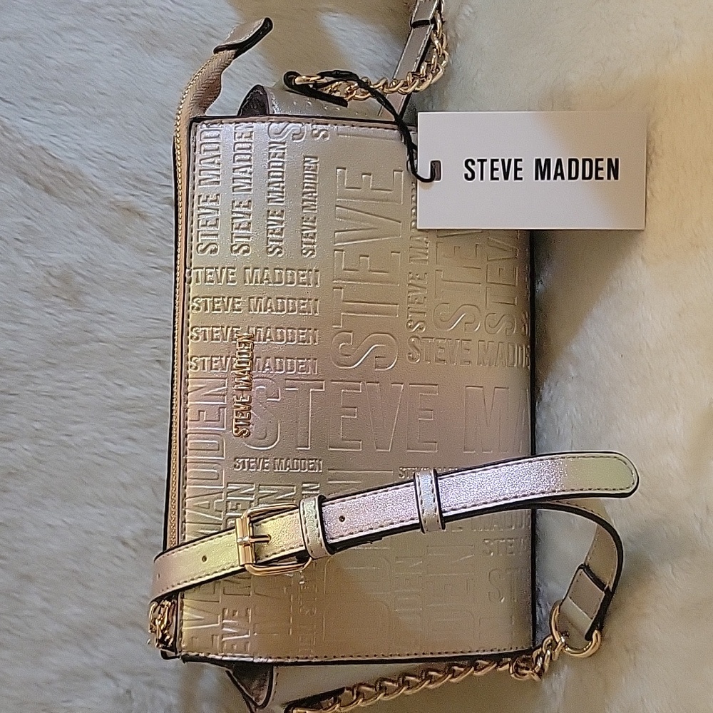 NEW STEVE MADDEN Gold Crossbody Bag.